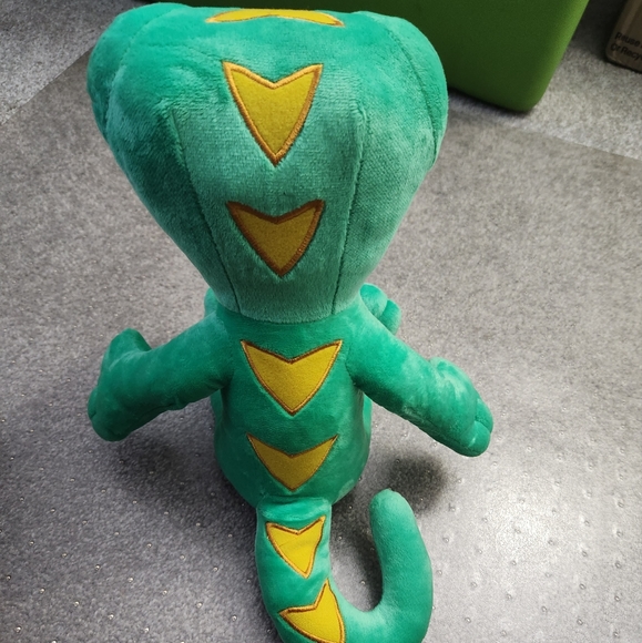 Cute Stuffed Animal Gecko - Picture 5 of 9